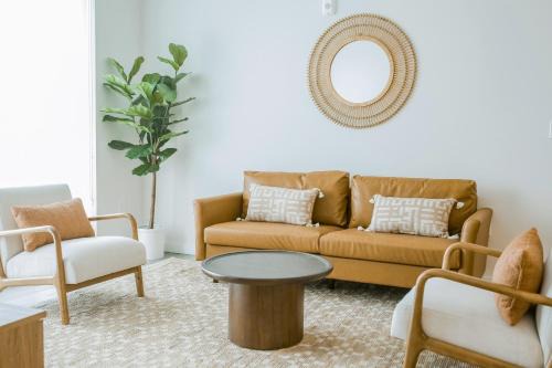 Pomelo Palms #2407