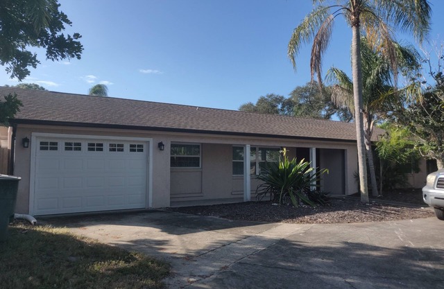 Pool Home close to Siesta Key # 1 beach and Downtown.