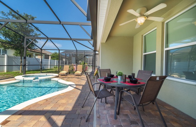 Pool Home in Gated Community Close to Disney