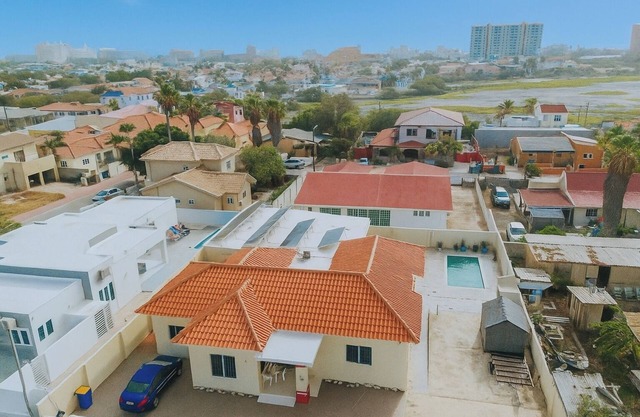 Pool Home Near Palm Beach Plaza – Sleeps 13