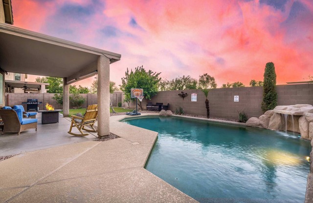 POOL, King Bed, Grill, Pool Table