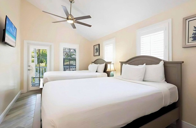 Poolside Relaxation and Private Kitchen Amenities for the Perfect Stay!