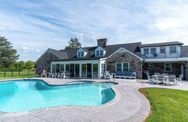 Poolside Villa among farmland views