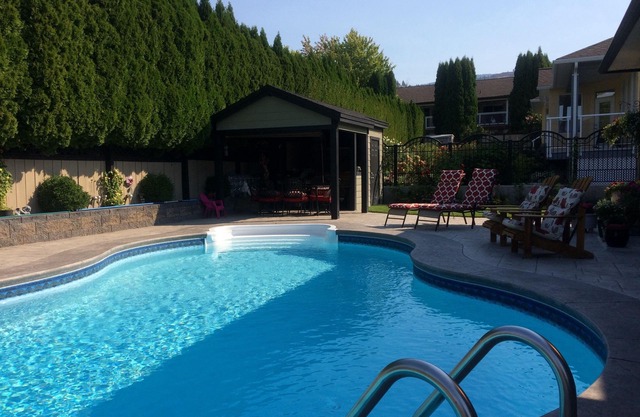 Poolside villa in Penticton