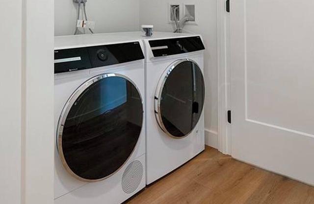 PoplarHouse 1BD 4 - One Bedroom Apartment, Sleeps 2