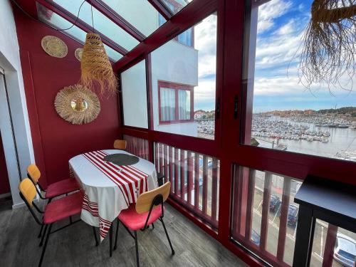PORT SUD - T3 en duplex avec vue panoramique sur le port de Capbreton