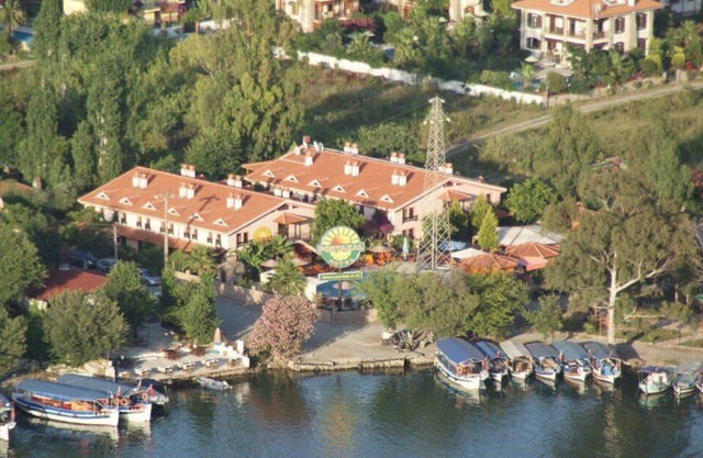Portakal Hotel Dalyan near Dalyan Lake with 2 bedroom family rooms