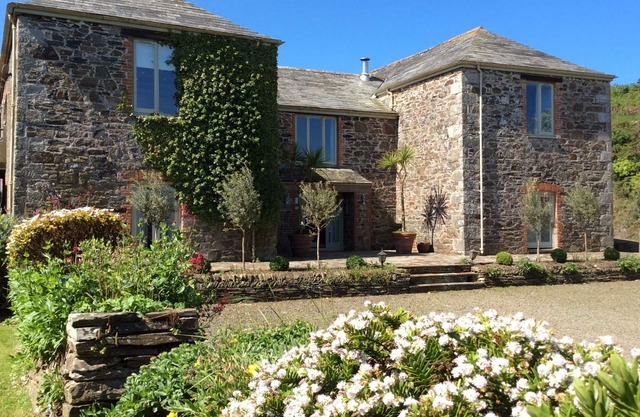 Porteath Barn; Seclusion, Space, Sea.