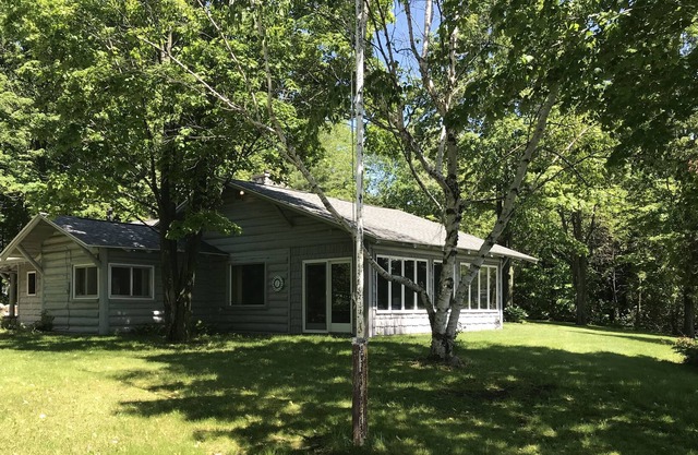Porter Estate Cabin on Lake Charlevoix