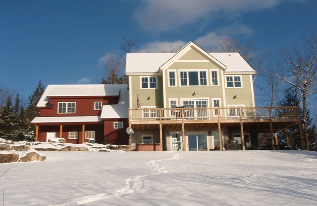 Post and Beam - Spectacular Views and Hot Tub