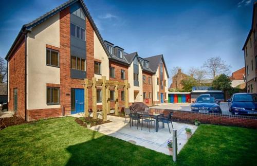 Pottergate Apartments 3 bedroom 2 bathroom Central Luxury Apartment
