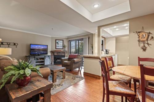 Powderwood Condos 11C by Moose Management