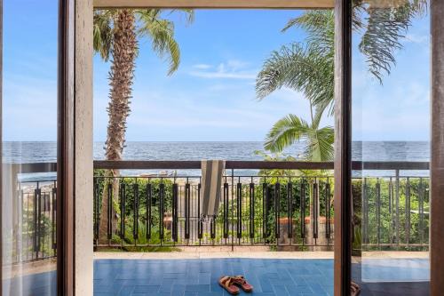 PRAIOLA BEACH HOUSE