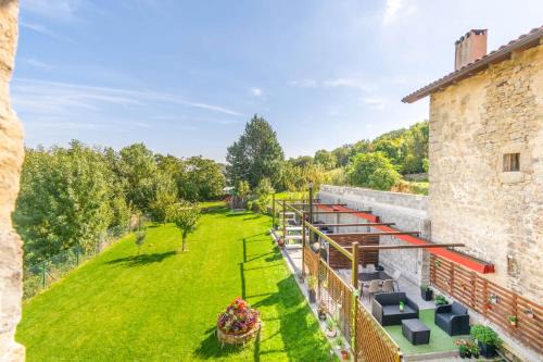 Preciosa casa rural con jardin cerca de Pamplona