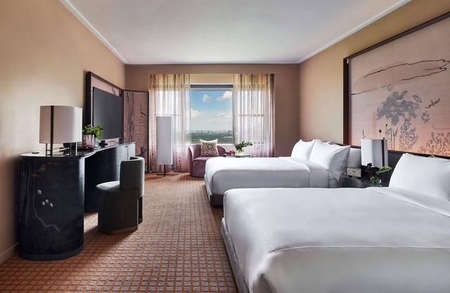 Premium Amenities & Panoramic View! 3 Relaxing Units Near Central Park Zoo!