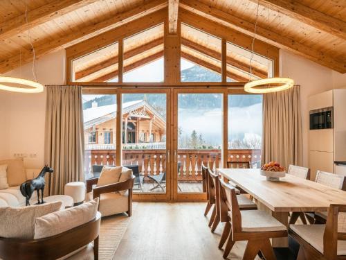Premium chalet with sauna on a sunny slope