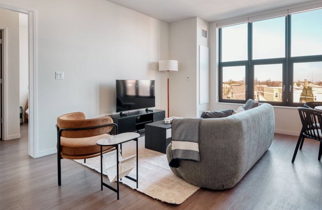 Premium Logan Square 2BR w/ Pool, Lounge & Gym nr L, by Blueground