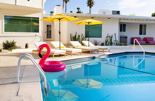 Premium Suite, King Bed With Sofa Bed, Pool View