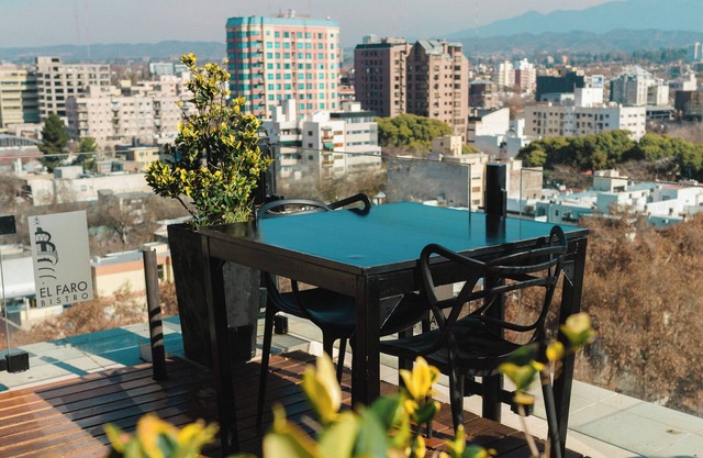 Premium Tower Suites