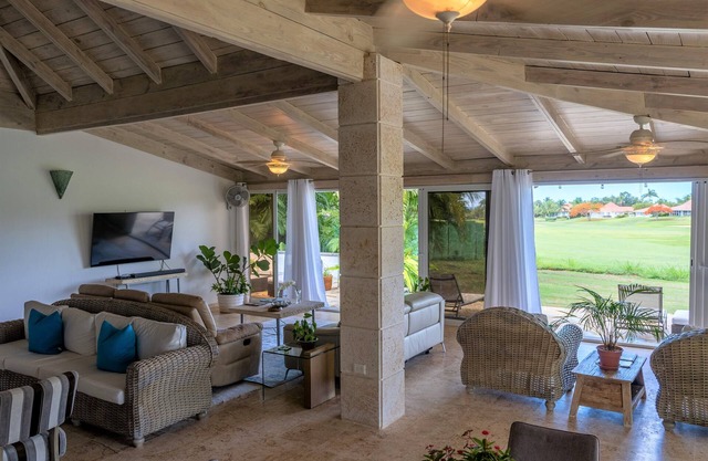 Prepare to be pampered! Golf, lagoon & ocean vista views at Tres Palmas Villa!