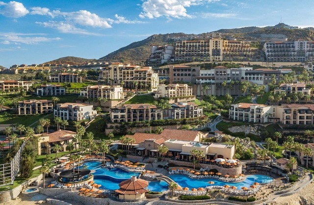 Pres suite 2 bd-2ba - sleeps 8. BARGAIN! Must be used before Dec 24th 2023!
