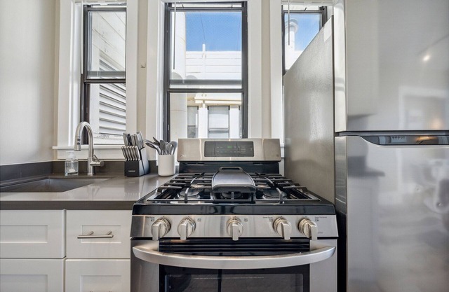 Presidio Hts 1 BR w/Office by Anyplace - 11612