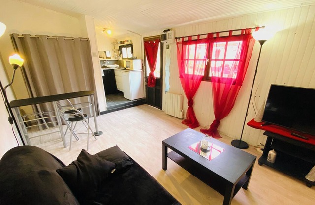 pretty independent studio and its garden area
