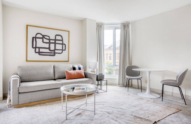 Prime Back Bay 2BR/2B steps from Prudential Center, by Blueground