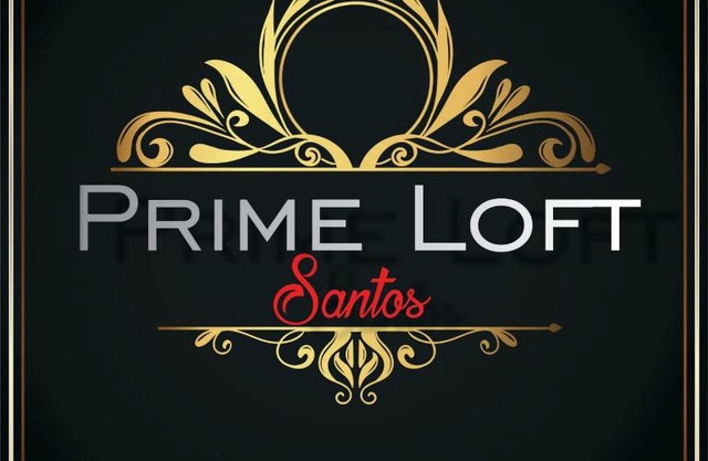 Prime Loft Santos à meio quarteirão da praia.