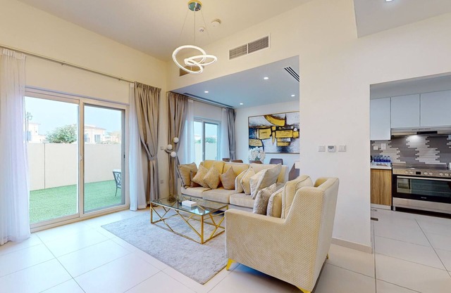 Primestay - Tranquil 3BR with Private Garden in Dubai Land