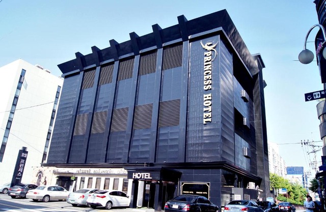 Princess Hotel