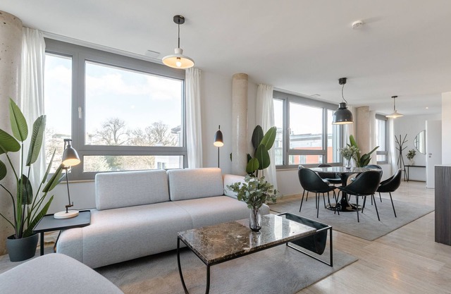 Pristine 2BR Apt in Ville Haute District