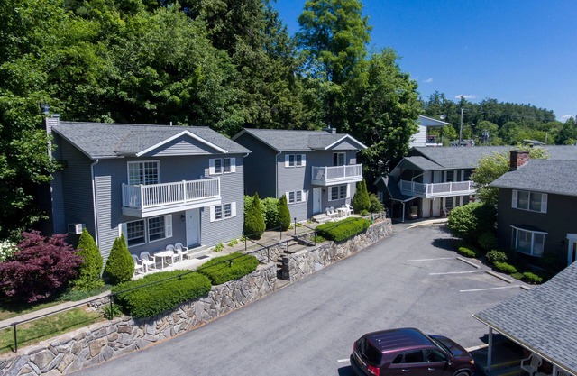 Pristine Rental Houses In The HEART of Lake George. Hotel Amenities. Heated Pool