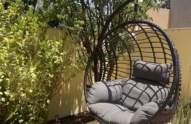 Private 2 bedroom house with a garden view