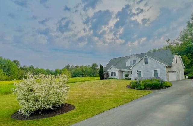 Private and serene Kennebunk Sanctuary, close to all the local attractions