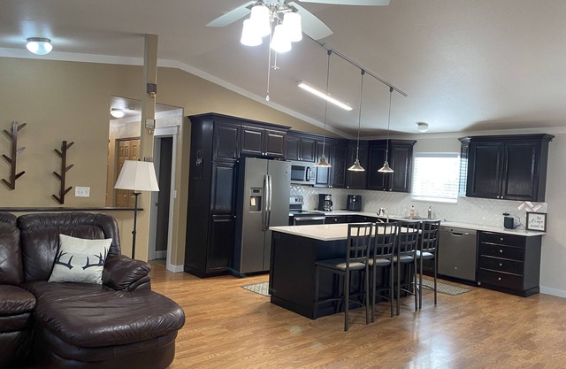 Private and Tranquil home- on Chena Hotsprings Rd