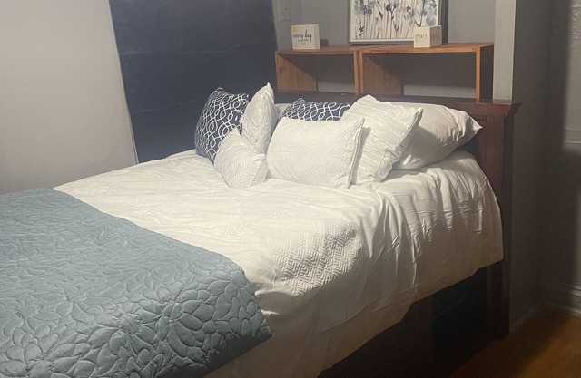 Private bedroom in the heart of Stuyvesant Heights
