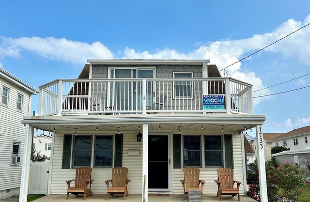 Private Cottage - Huge Fenced Yard - Bay Views!