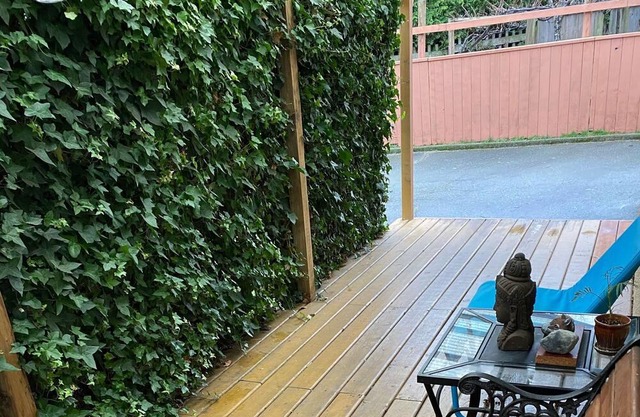 Private entrance cottage