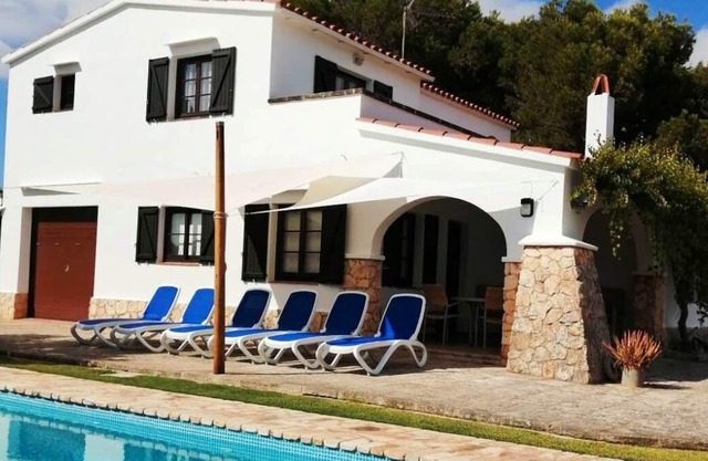 PRIVATE VILLA WITH POOL AND GARDEN, 100 METERS FROM THE BEACH. FREE WIFI