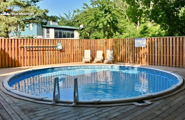 Private Forest Setting, Pool, Sauna, Hot Tub & BBQ