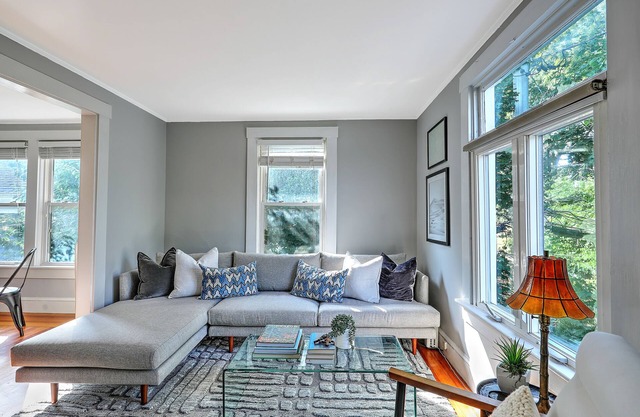 Private Gem in Heart of Downtown Newport