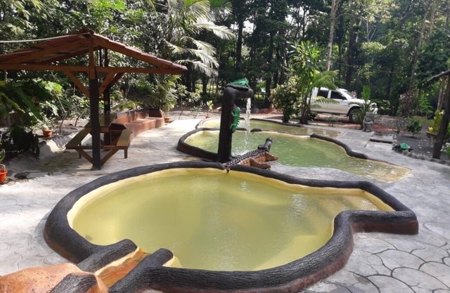 Private Hot Springs - 3 Bed House - 6 Pools, Unique Experience - Large Property