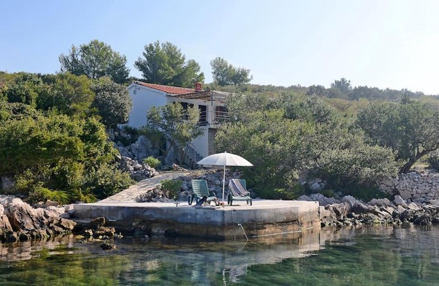 Private island Šćitna - HOUSE LUEL