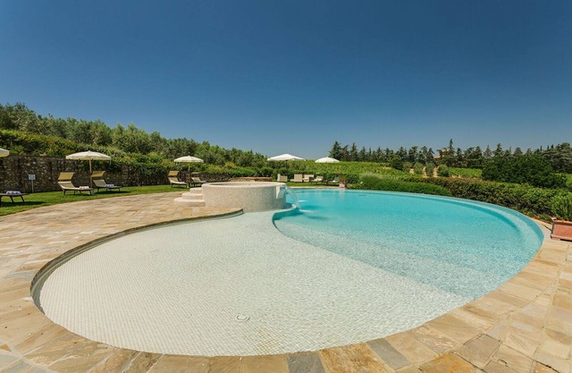 Private Villa with private pool, A/C, hot tub, sauna, WIFI, TV, patio, close to Greve In Chianti