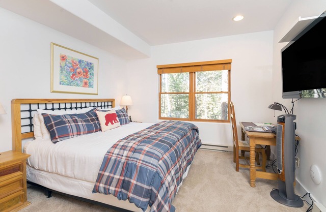Private Lock-Off Room in Mountain Village