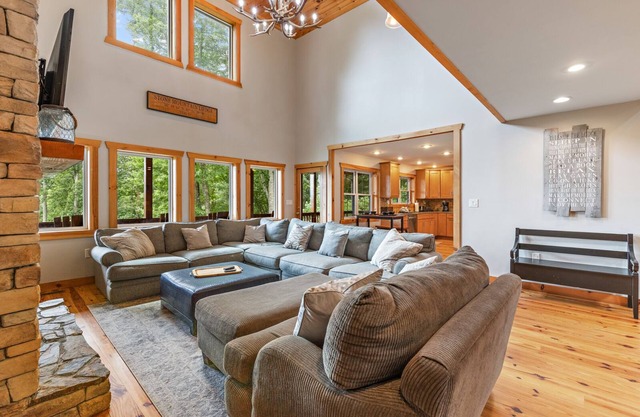 Private Lodge with Long-Range Views