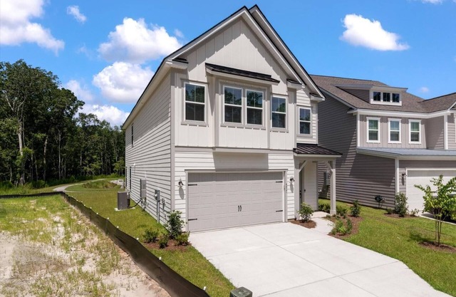 Private Queen Room in Modern 4BR Home, 2unit