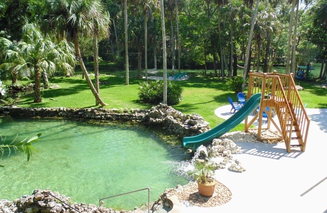 Private River Escape! Waterfront Home. The Backyard Manatee Club.