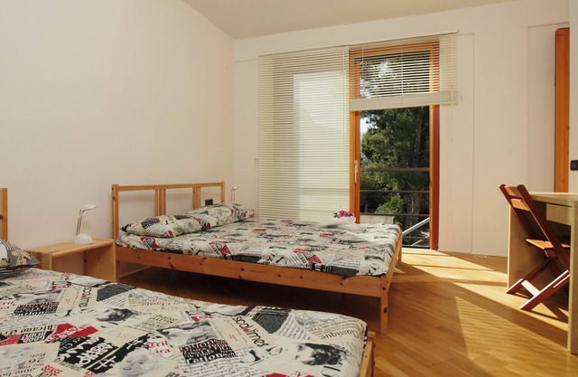 Private Room With Bathroom And Pool